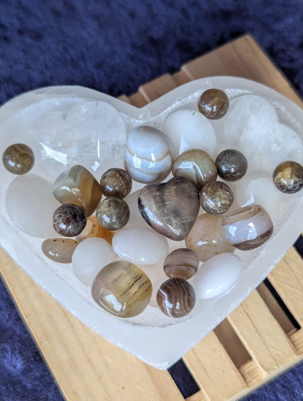 Grounded Crown Bowl 🤍✨ Hwhite Jade & Quartz + Agate & Labradorite Crystals gift